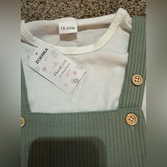 Baby boy green overalls set - Picture 2 of 4